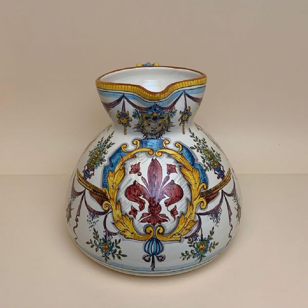 RG104C 24 - Medium pitcher with the florentine lily cm 24H